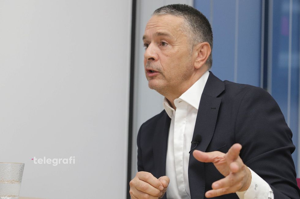 Gazmend Abrashi interviste foto Ridvan Slivova 16