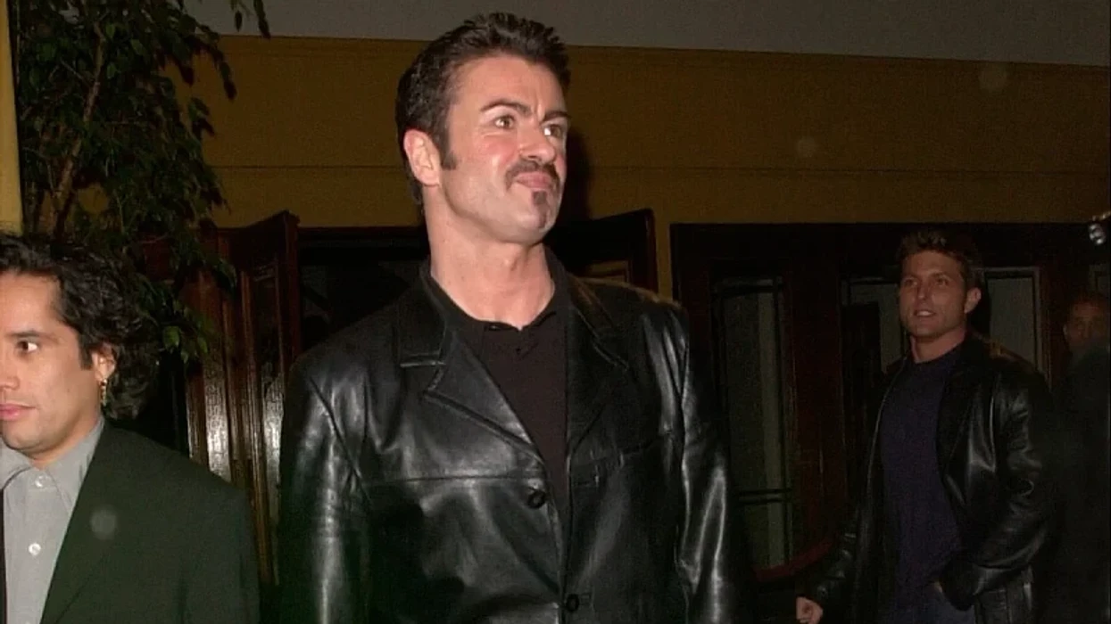 Kitara e George Michael nga videoklipi i këngës "Faith" del në ankand, mund të shitet deri në 140 mijë euro