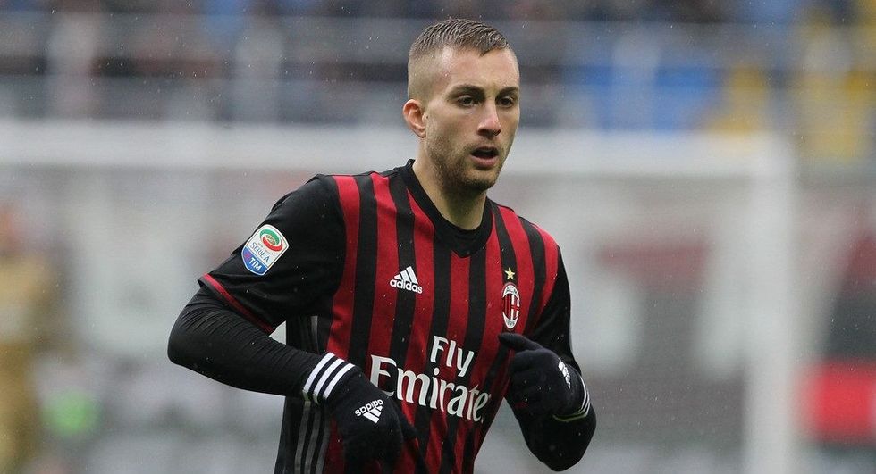 GerardDeulofeuACMilanvUCSampdoriaSeriej4f n4wZs4Gx e1486315987133