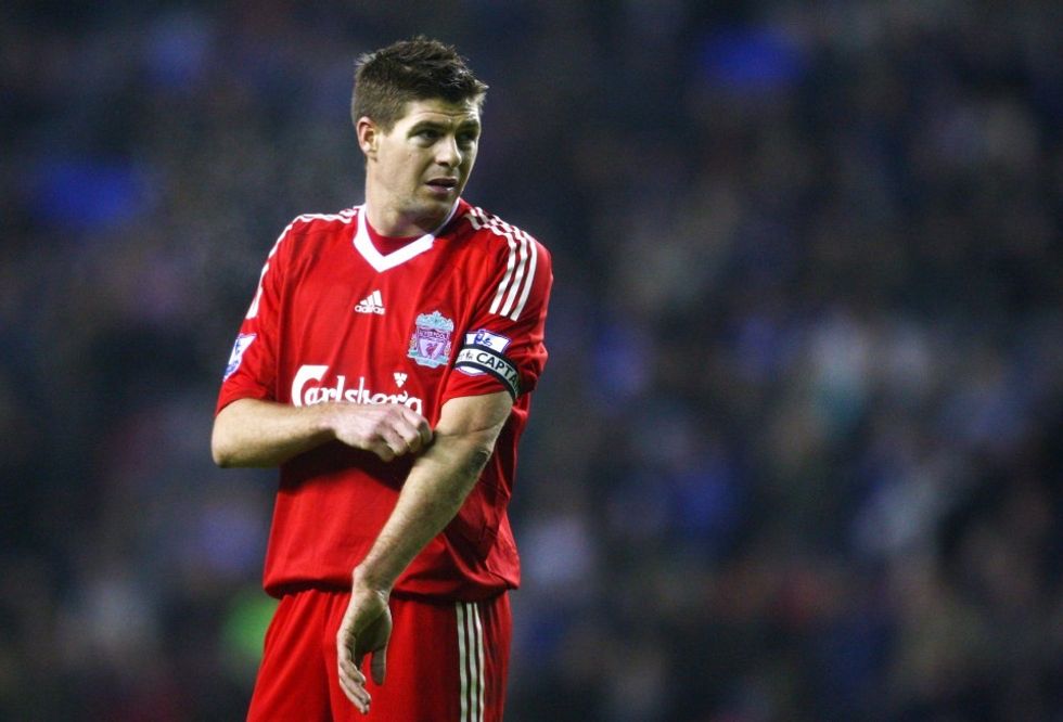 Gerrard do të zbresë si një nga legjendat e Liverpoolit, pavarësisht dy verërave kaosi