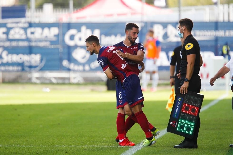 GetPaidStock.com 6122492cbd50a