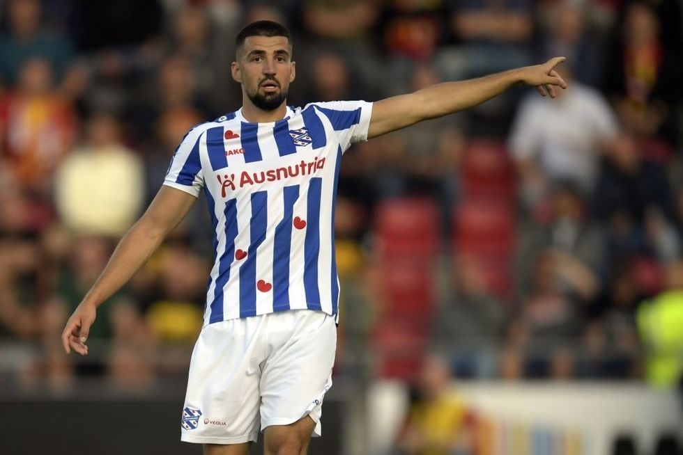 GetPaidStock.com 613b565e485ce