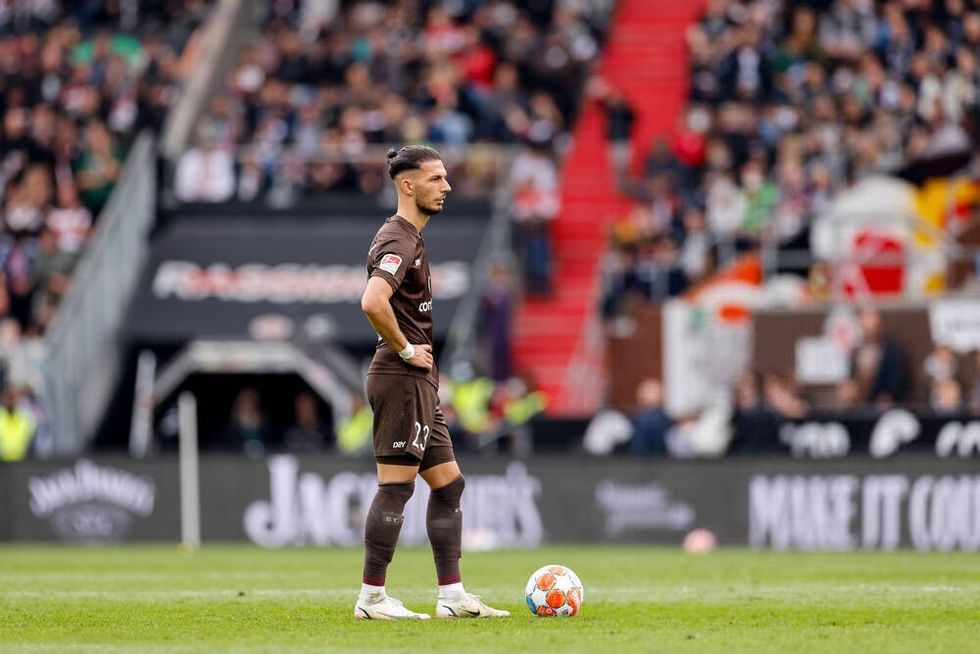 GetPaidStock.com 617bef4b3425f