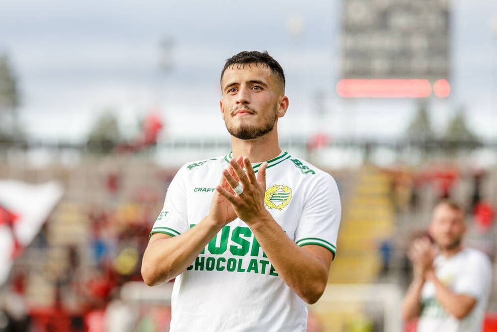 GetPaidStock.com 6186c12a06bce