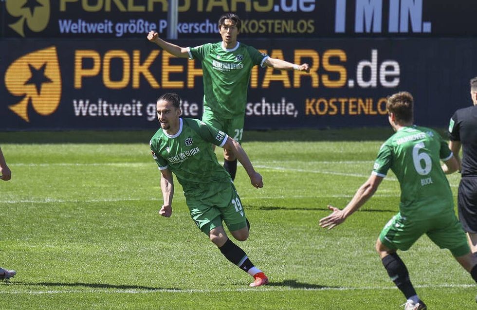 GetPaidStock.com 61d0dc7912e08