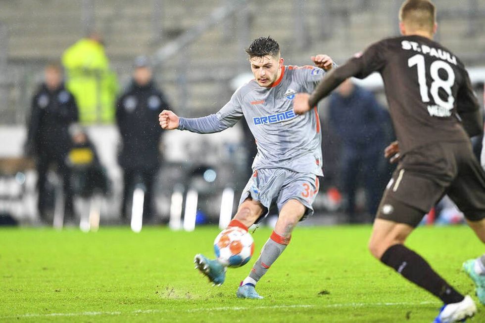 GetPaidStock.com 622275351fd19