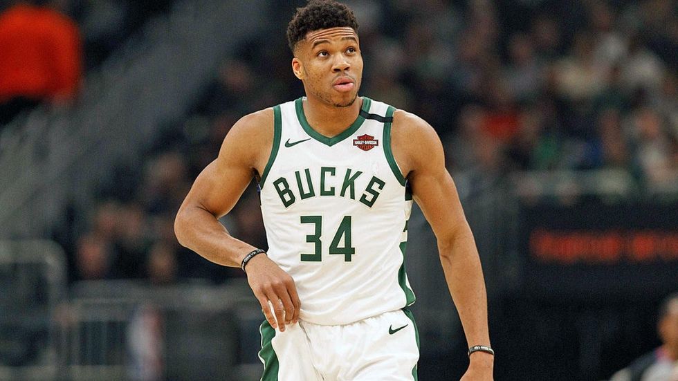 giannis antetokounmpo bucks