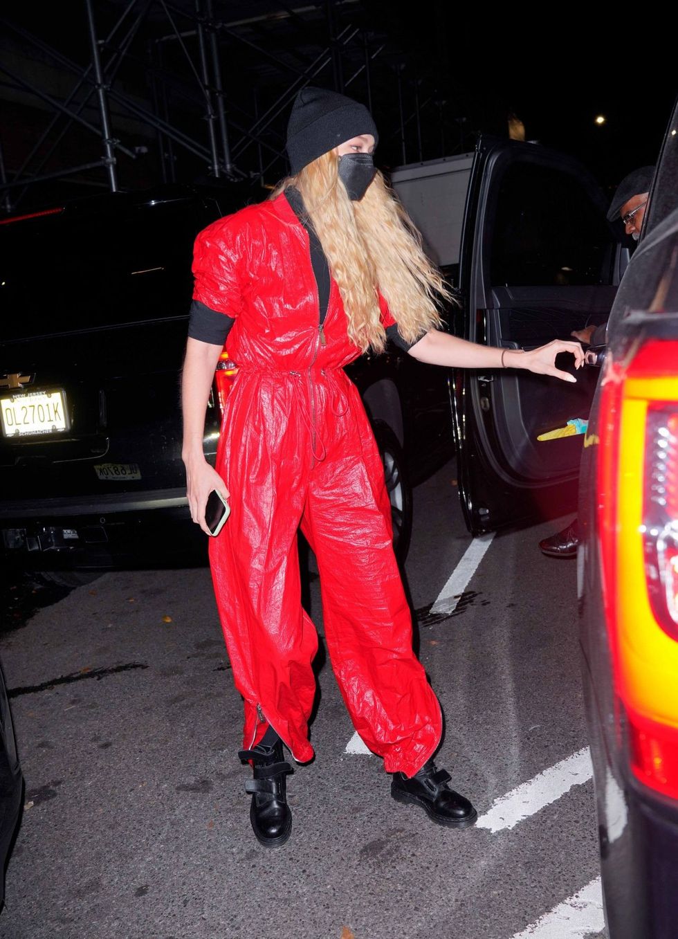 gigi hadid leaves a photoshoot in new york city 11 22 2021 3