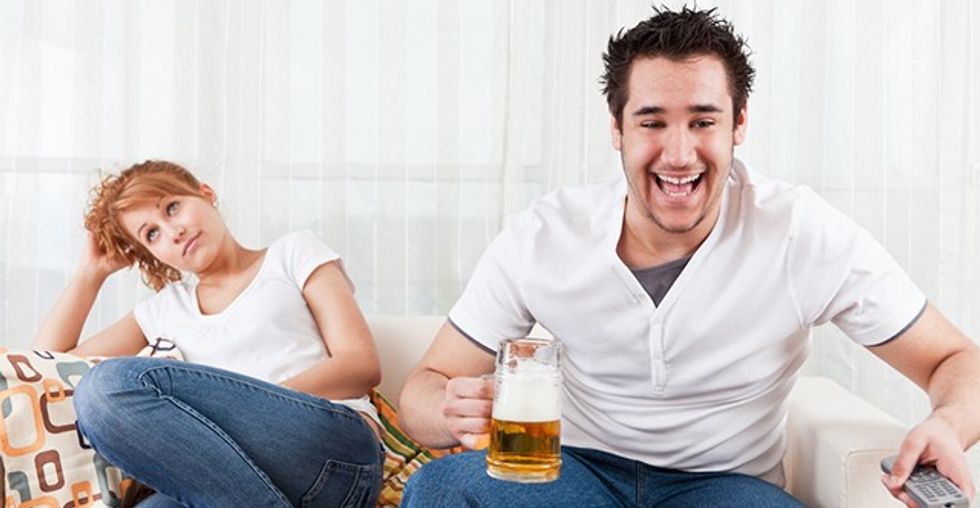 girl-watching-football