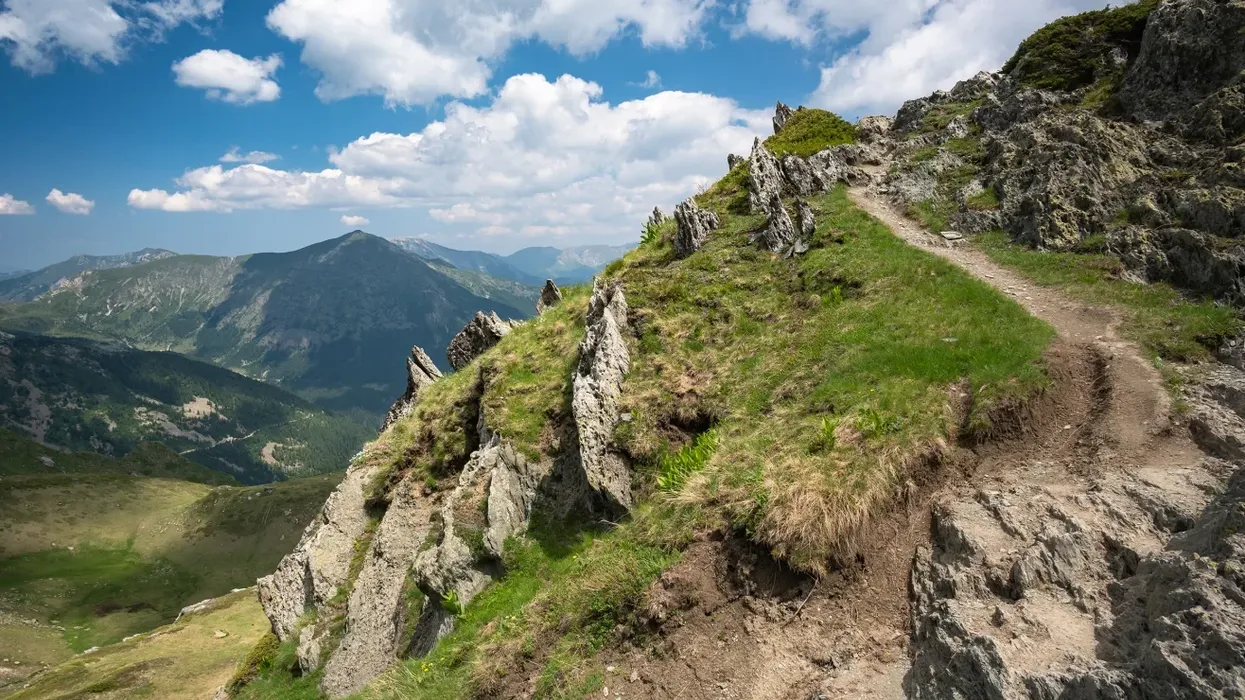 CNN me artikull për shtegun ndërkufitar, vë në pah bukuritë natyrore të Kosovës, Shqipërisë dhe Malit të Zi CNN me artikull për shtegun ndërkufitar, vë në pah bukuritë natyrore të Kosovës, Shqipërisë dhe Malit të Zi