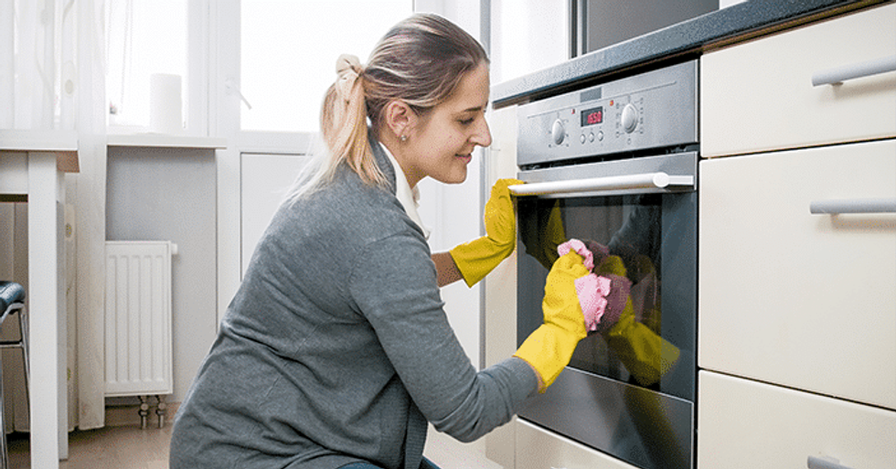 glass oven cleaning tips