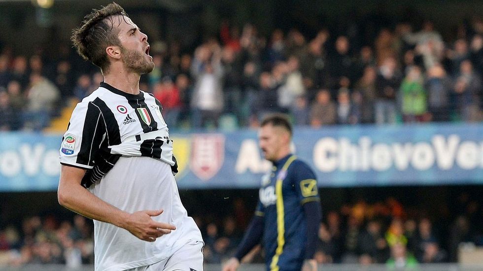 Gol i mrekullueshëm nga Miralem Pjanic.