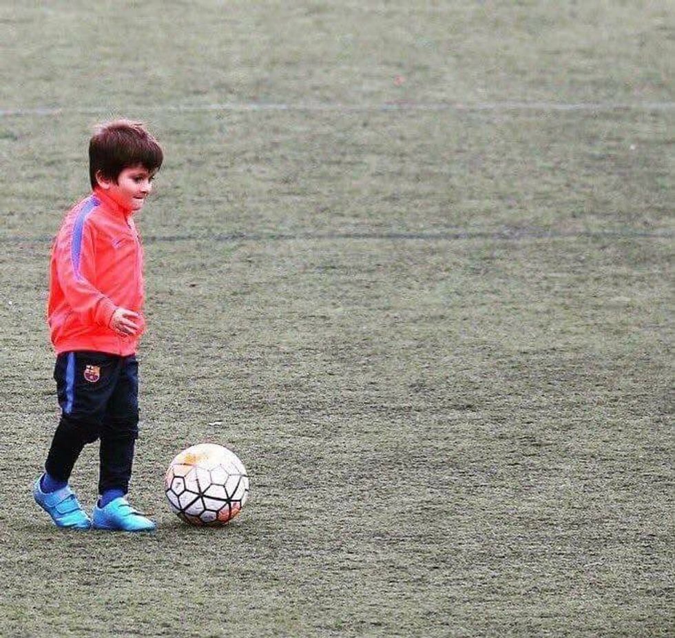 Goool, gool... ka shënuar Messi, Leo... jo jo... Thiago Messi ka realizuar. Do t'i dëgjoni shpesh komentatorët në dekadat e ardhshme.... Foto: 101 Great Goals