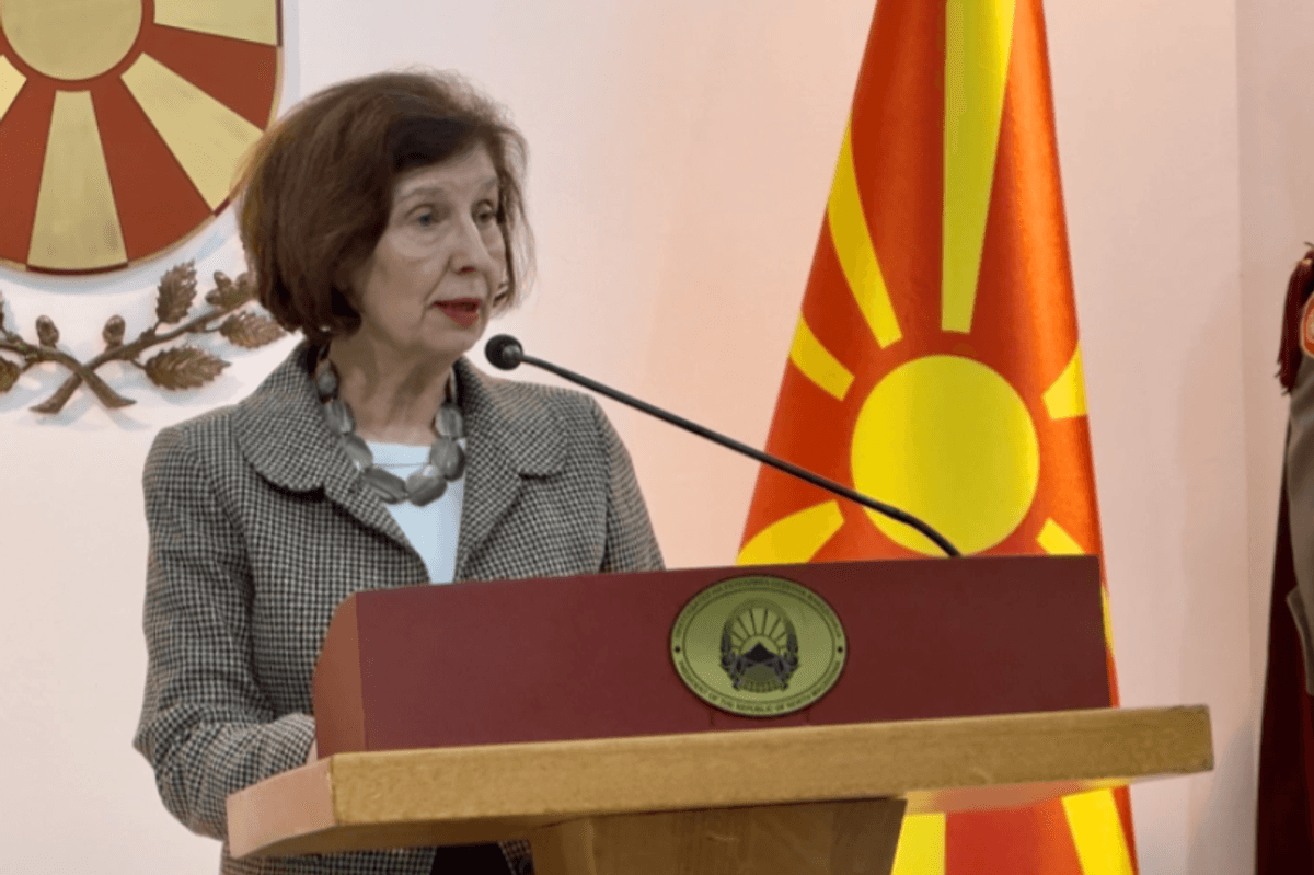 Siljanovska për gjendjen në Lindjen e Mesme: Ne jemi të sigurt, nuk duhet të shqetësohemi për momentin Siljanovska për gjendjen në Lindjen e Mesme: Ne jemi të sigurt, nuk duhet të shqetësohemi për momentin