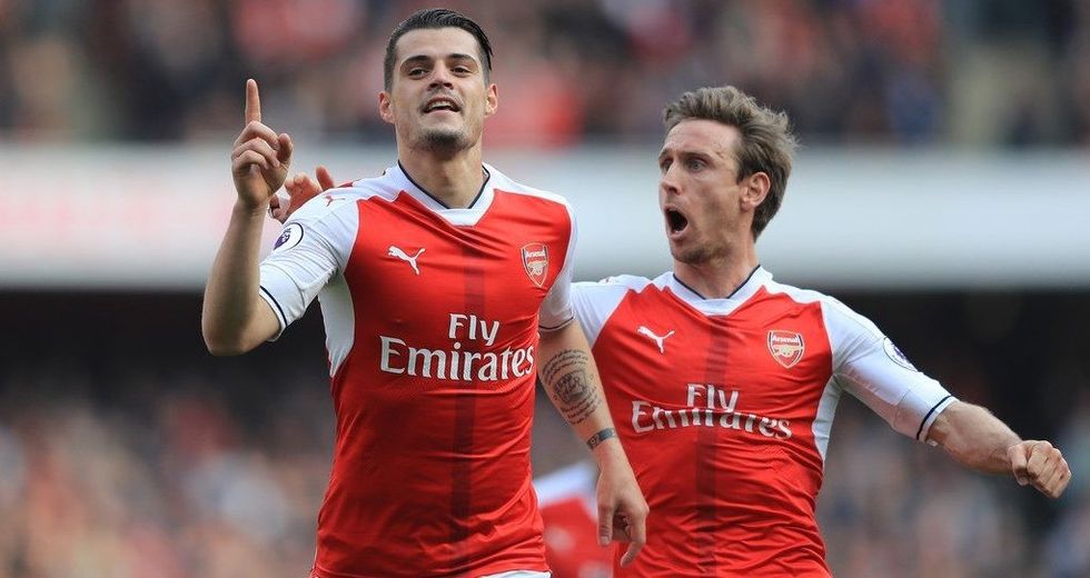 GranitXhakaArsenalvManchesterUnitedPremierVevyRbr1C99x e1496245891333