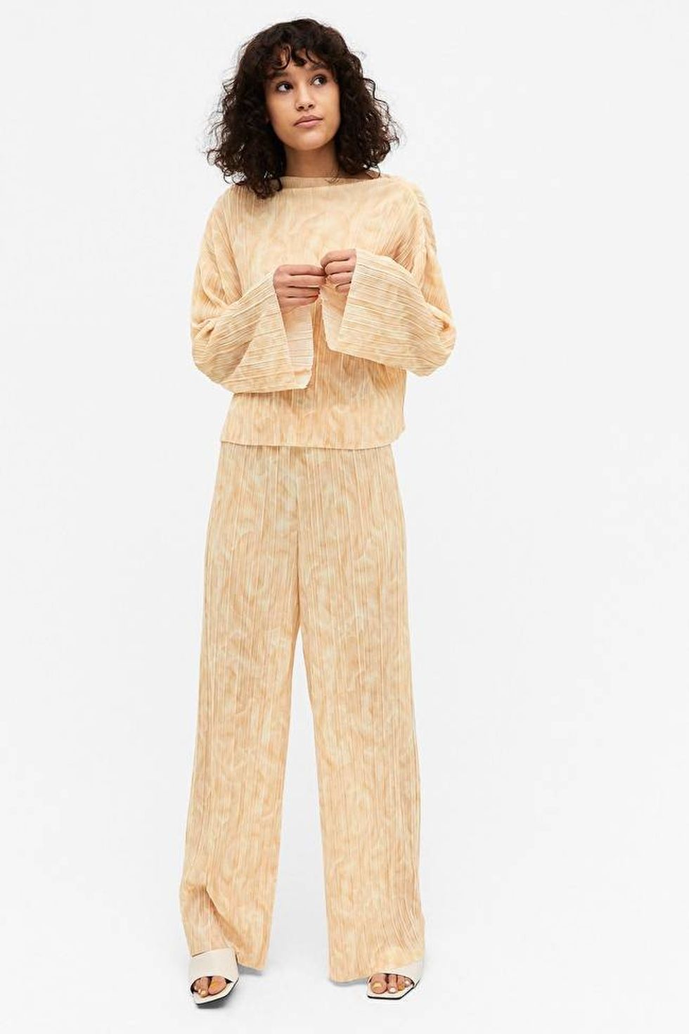 graphic prints trend 292596 1617893916558 main.c