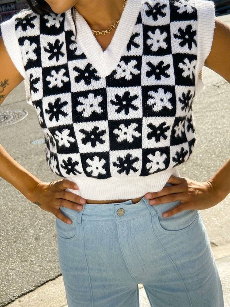 graphic prints trend 292596 1617895429494 main.c