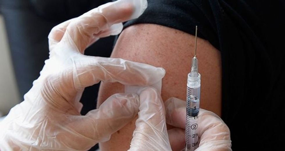 gty adult vaccine jc 141112 992