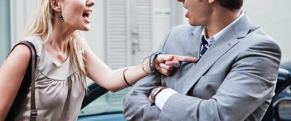 GTY_couple_fighting_kab_140924__1600