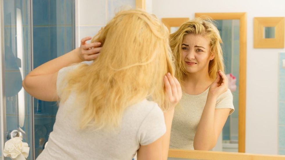 habits that could cause oily hair 1574262340