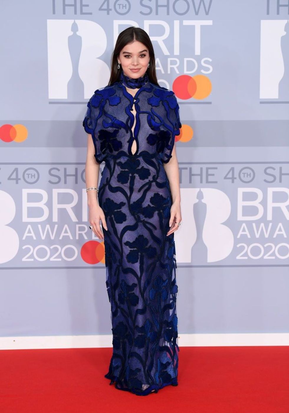 hailee steinfeld brits 1603810660