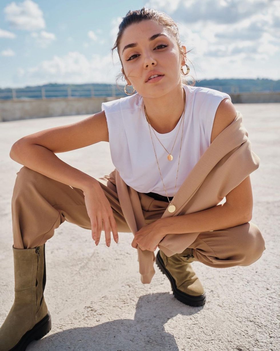 hande ercel instagram photos january 26 31 2021 3