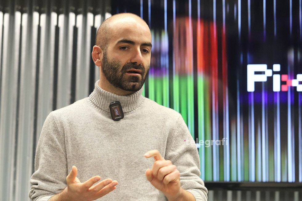 HAPITE Si ta fillosh nje podcast Arber Selmani foto Ridvan Slivova 8