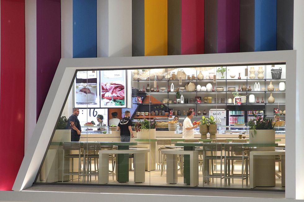 hapja e lokalit te Arbana Osmanit BANA S foto Ridvan Slivova 14 scaled