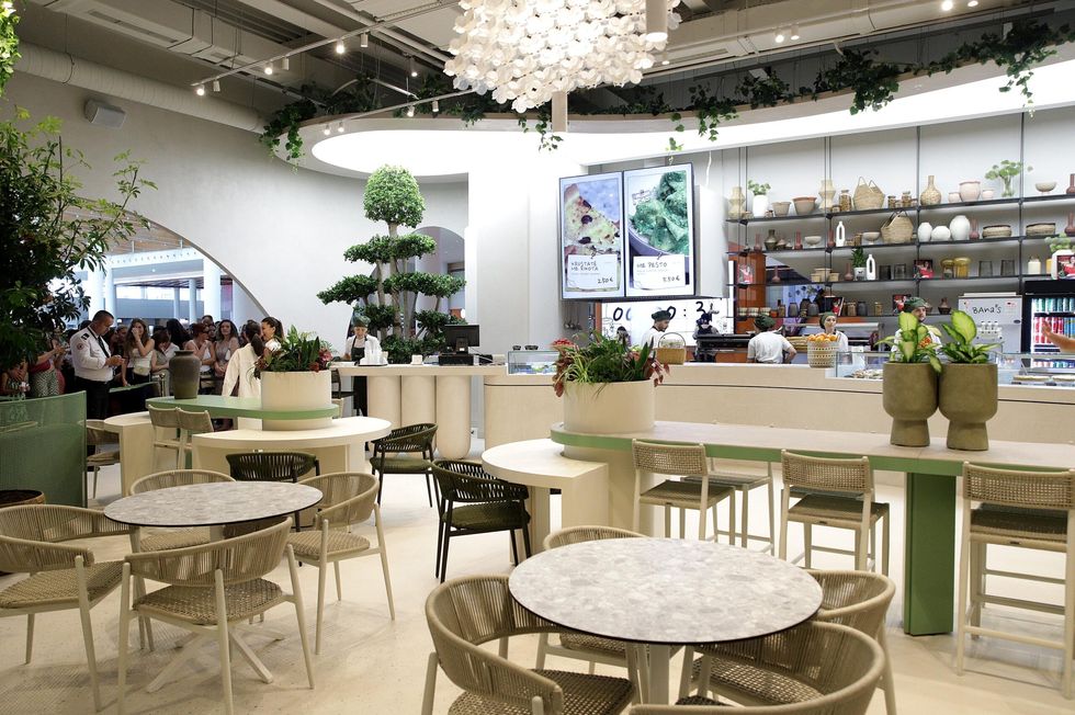 hapja e lokalit te Arbana Osmanit BANA S foto Ridvan Slivova 21 scaled