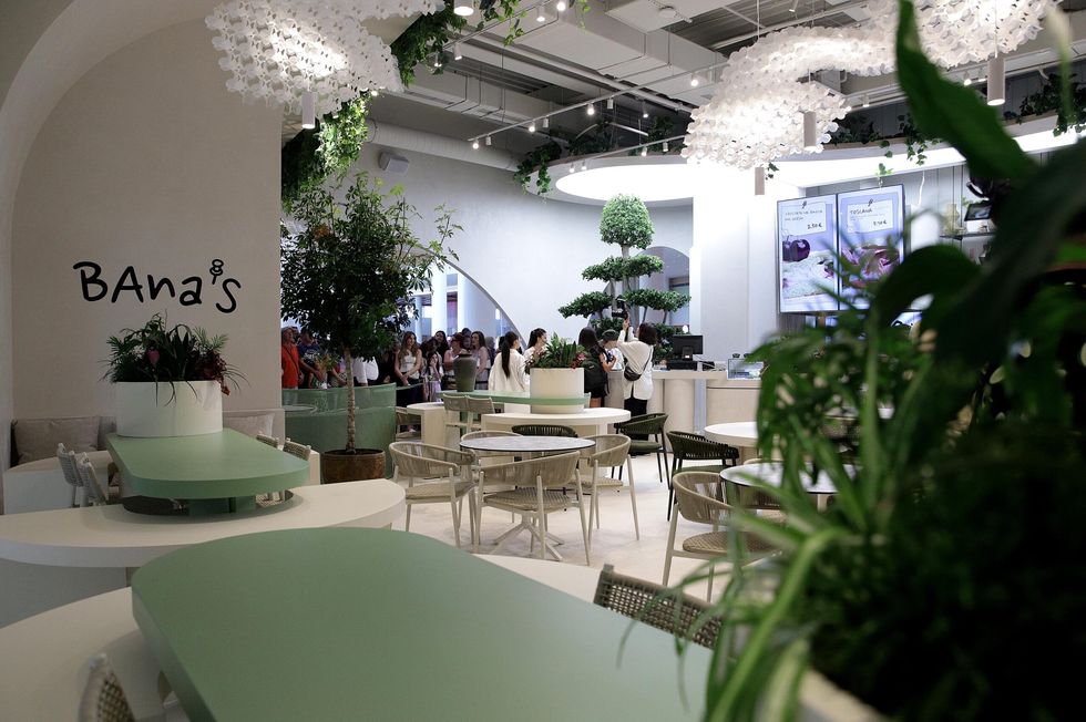 hapja e lokalit te Arbana Osmanit BANA S foto Ridvan Slivova 22 scaled