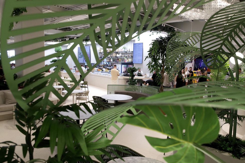 hapja e lokalit te Arbana Osmanit BANA S foto Ridvan Slivova 23 scaled