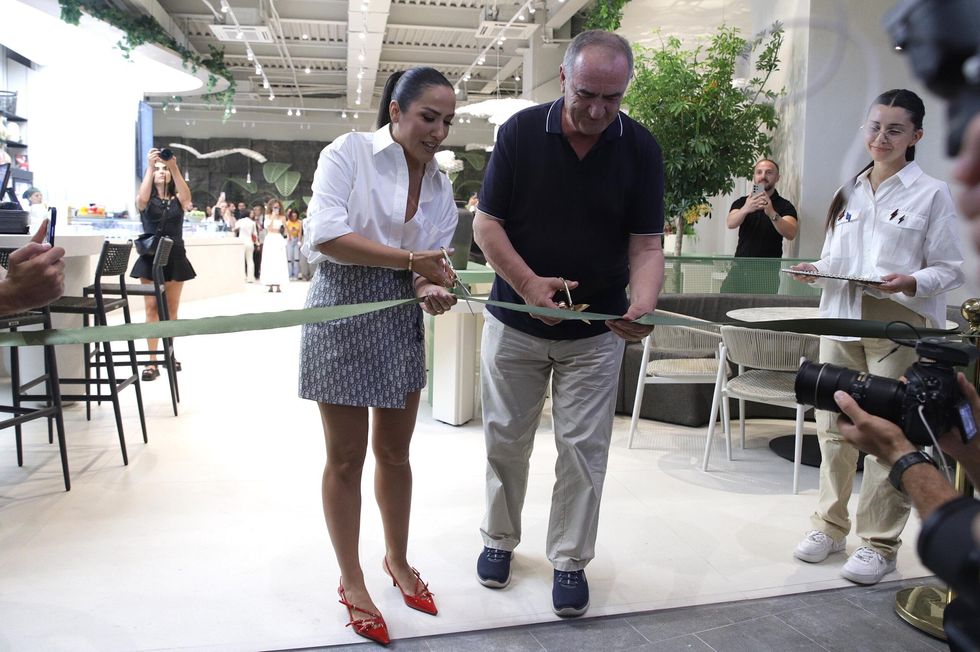 hapja e lokalit te Arbana Osmanit BANA S foto Ridvan Slivova 32 scaled