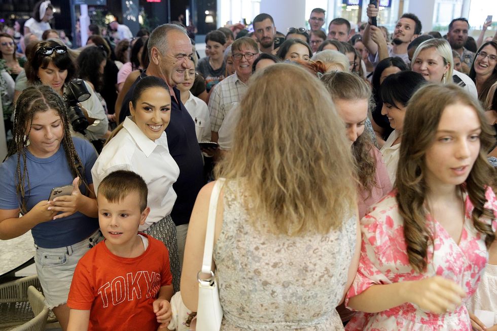 hapja e lokalit te Arbana Osmanit BANA S foto Ridvan Slivova 35 scaled