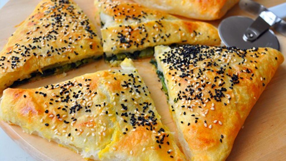 hazir yufkayla zarf boregi nasil yapilir citir citir zarf boregi tarifi 1634308422