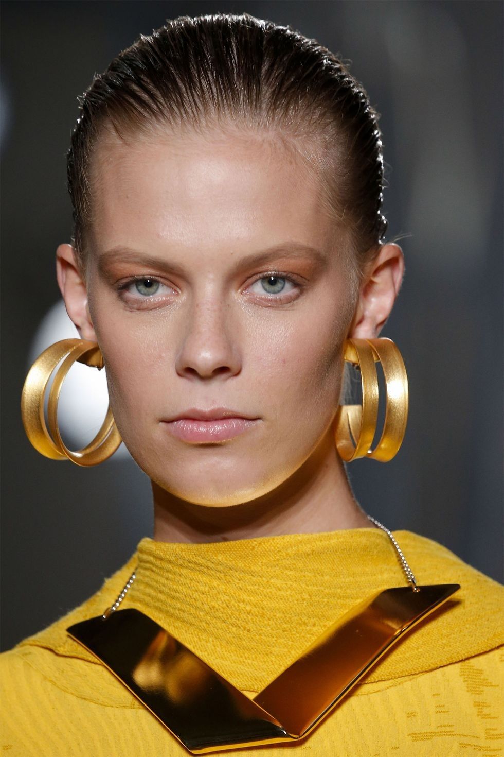 hbz jewelry giant hoops gettyimages 1173892388