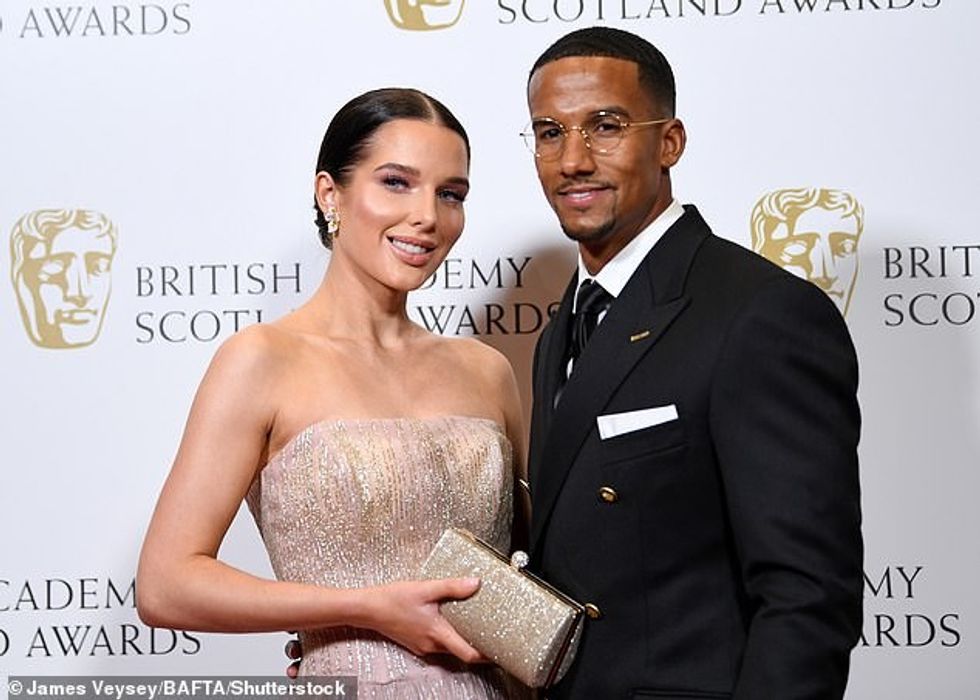 Helen ndan tre fëmijë me futbollistin dhe u shfaq në Loose Women të enjten për të diskutuar luftën e saj për shëndetin mendor (foto së bashku në 2019)