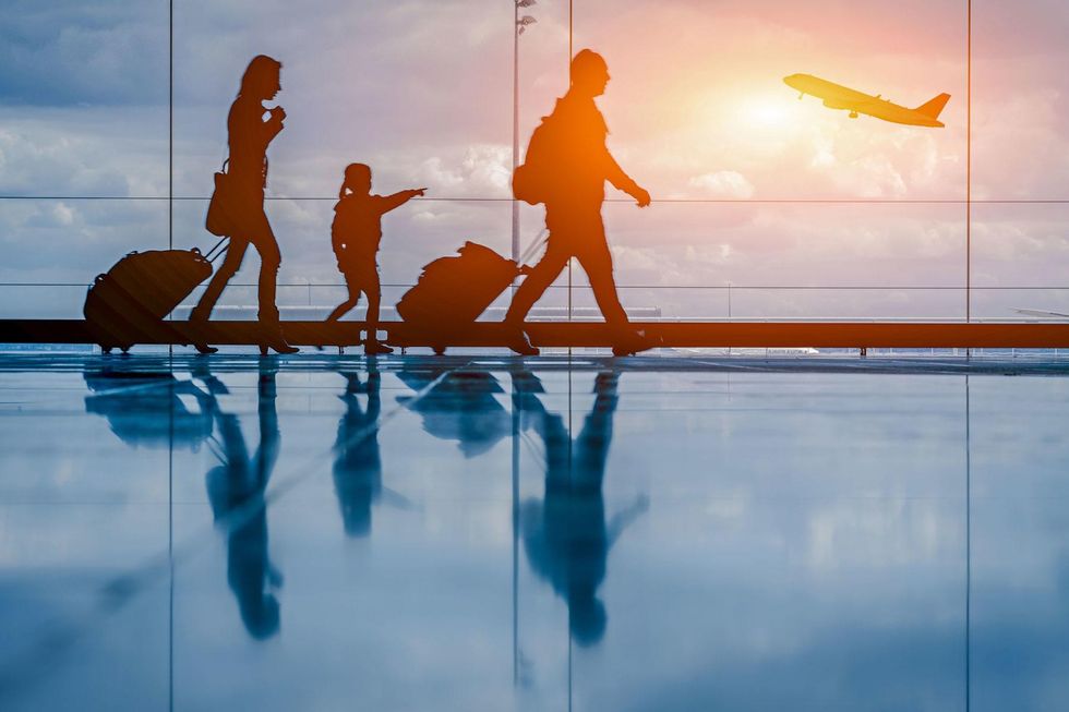 HERO Intl Travel with Kids Games HERO shutterstock 298605944