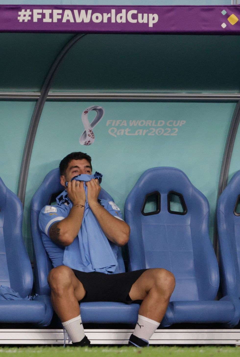 Heroi kombëtar Suarez ishte i shqetësuar teksa pa shpresat e Uruguait për Kupën e Botës të shuheshin