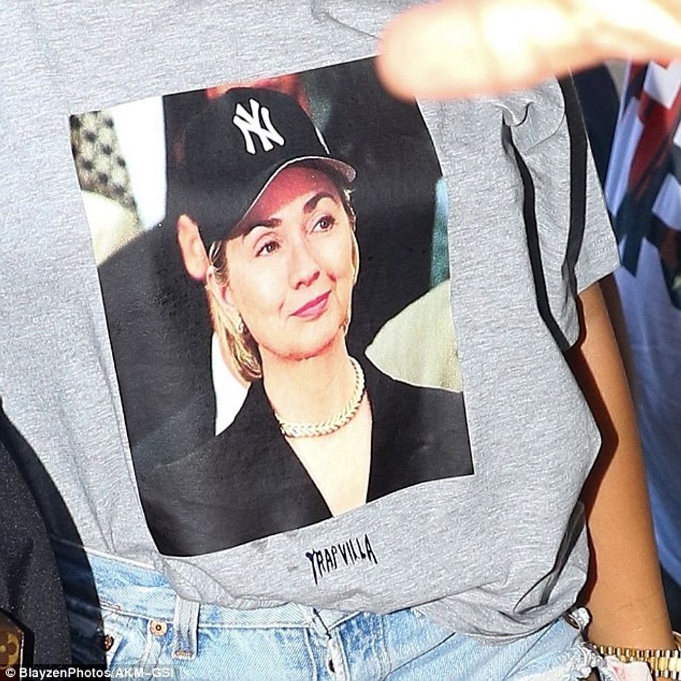 Hillary në bluzën e Ririt... Foto: Getty Images