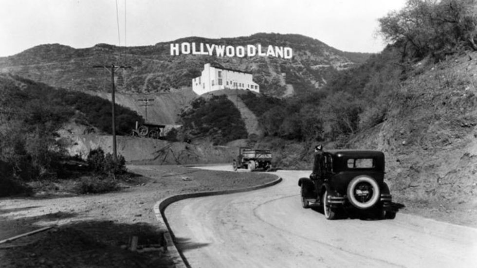 Hollywoodland