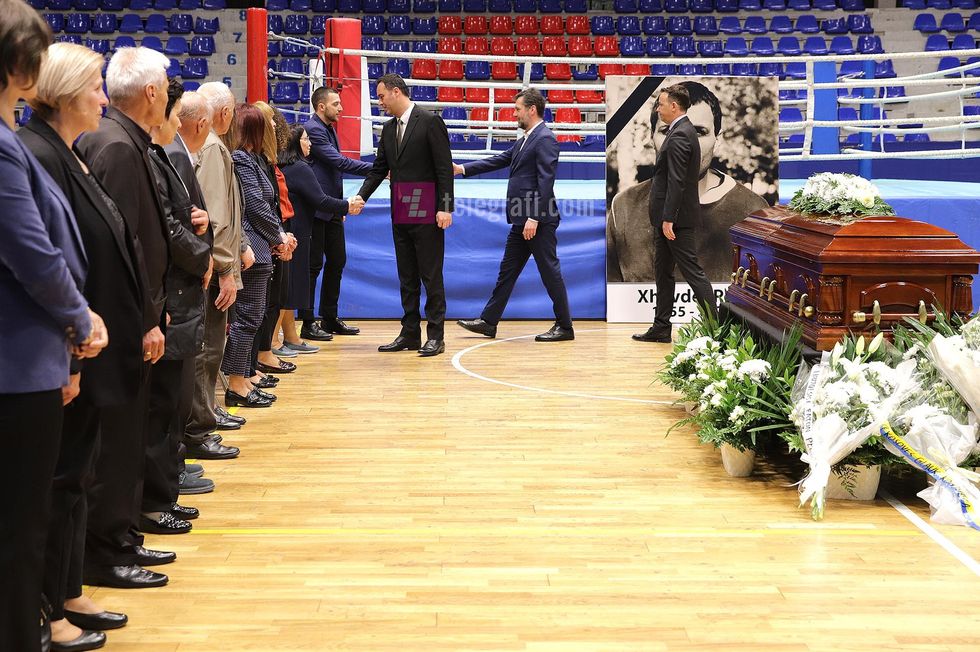 Homazhe funeralit Xhevdet Peci foto Ridvan Slivova 16
