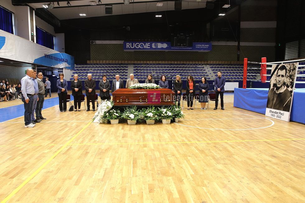 Homazhe funeralit Xhevdet Peci foto Ridvan Slivova 27