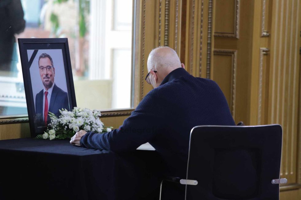 Homazhe per Ali Lajcin 2