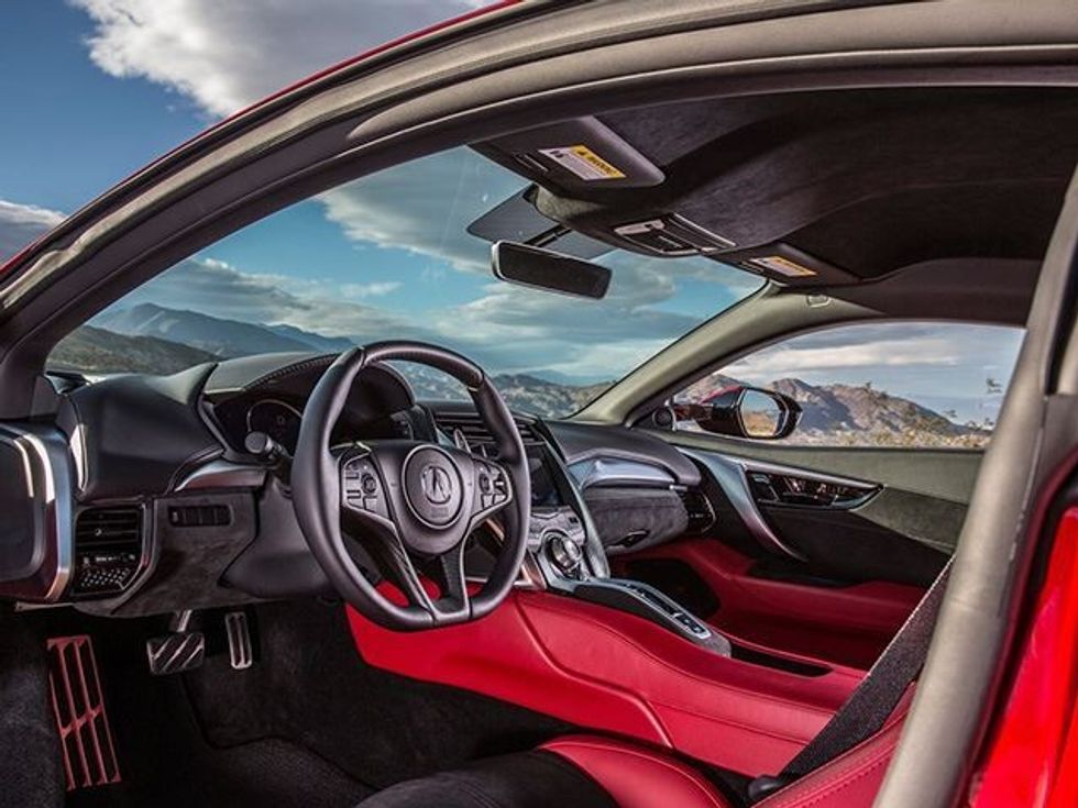 honda-me-xhama-te-dritareve-qe-komandohen-me-gisht-foto-2