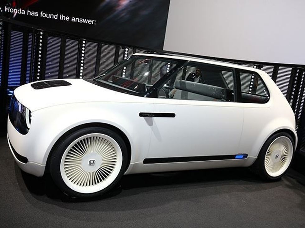 Honda rikthen veturën klasike me investime te medha teknologjike foto 4