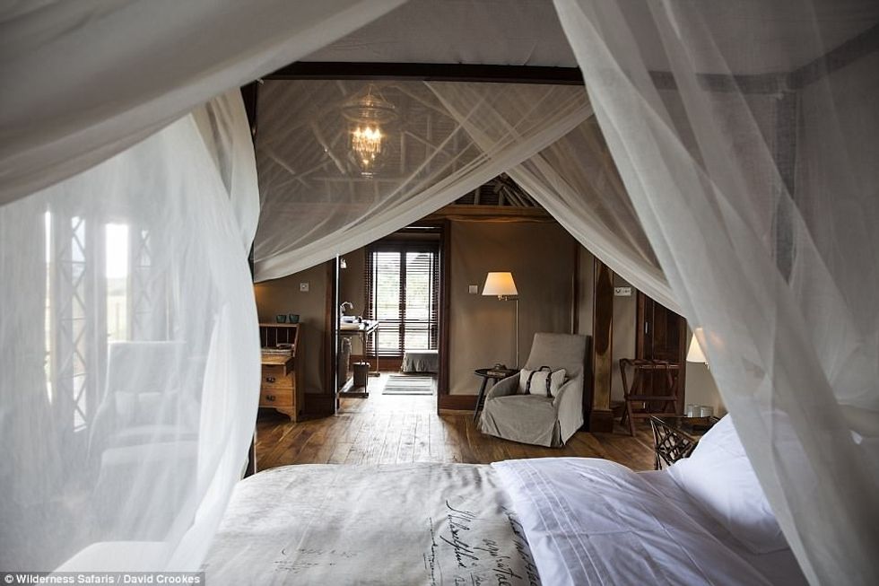 Hoteli i mahnitshëm që ngjanë me çerdhe gjigante shpezësh foto 5