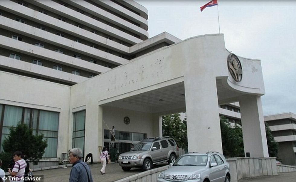 Hotelin me gjashtë yje që ndodhet në Kore të Veriut vizitoret e kane cilesuar si burg foto 2