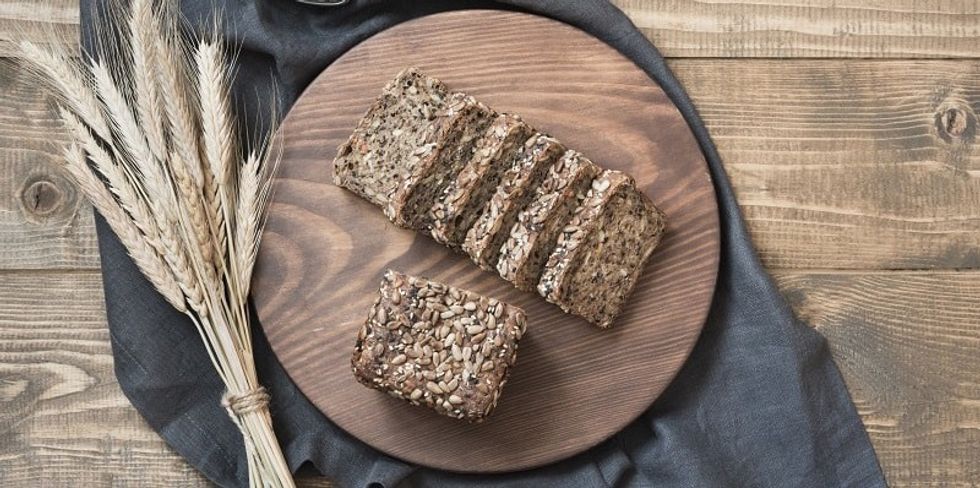 How Eating Whole Rye or Wheat Foods Improves Microbiota