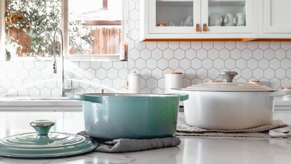 how to clean ceramic cookware 1