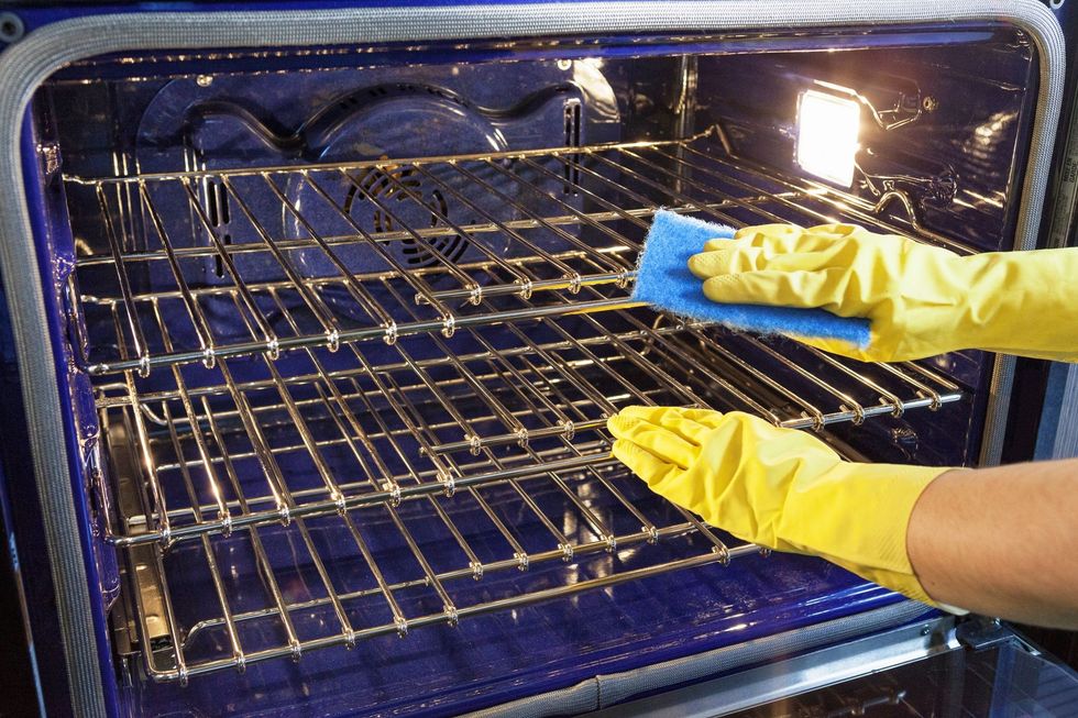 how to clean oven 1545153223